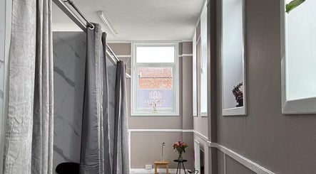 Chithai massage image 2