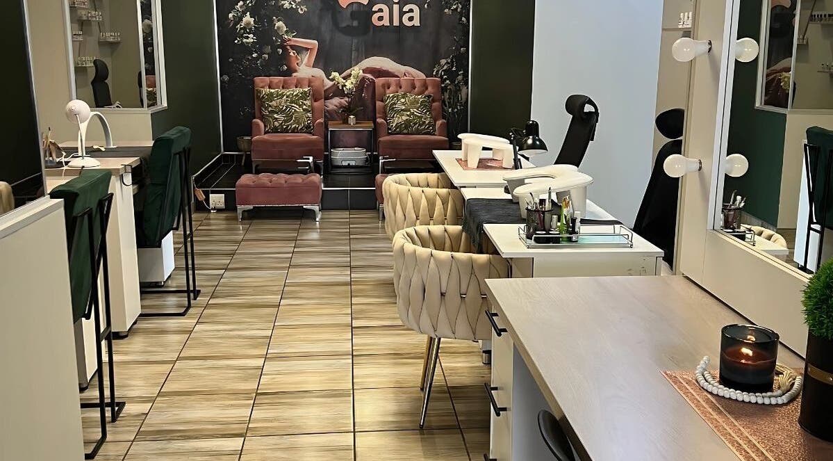 Elegant interior of Ayla Glow Bar in Boksburg, Gauteng, ZA with plush seating and modern decor.