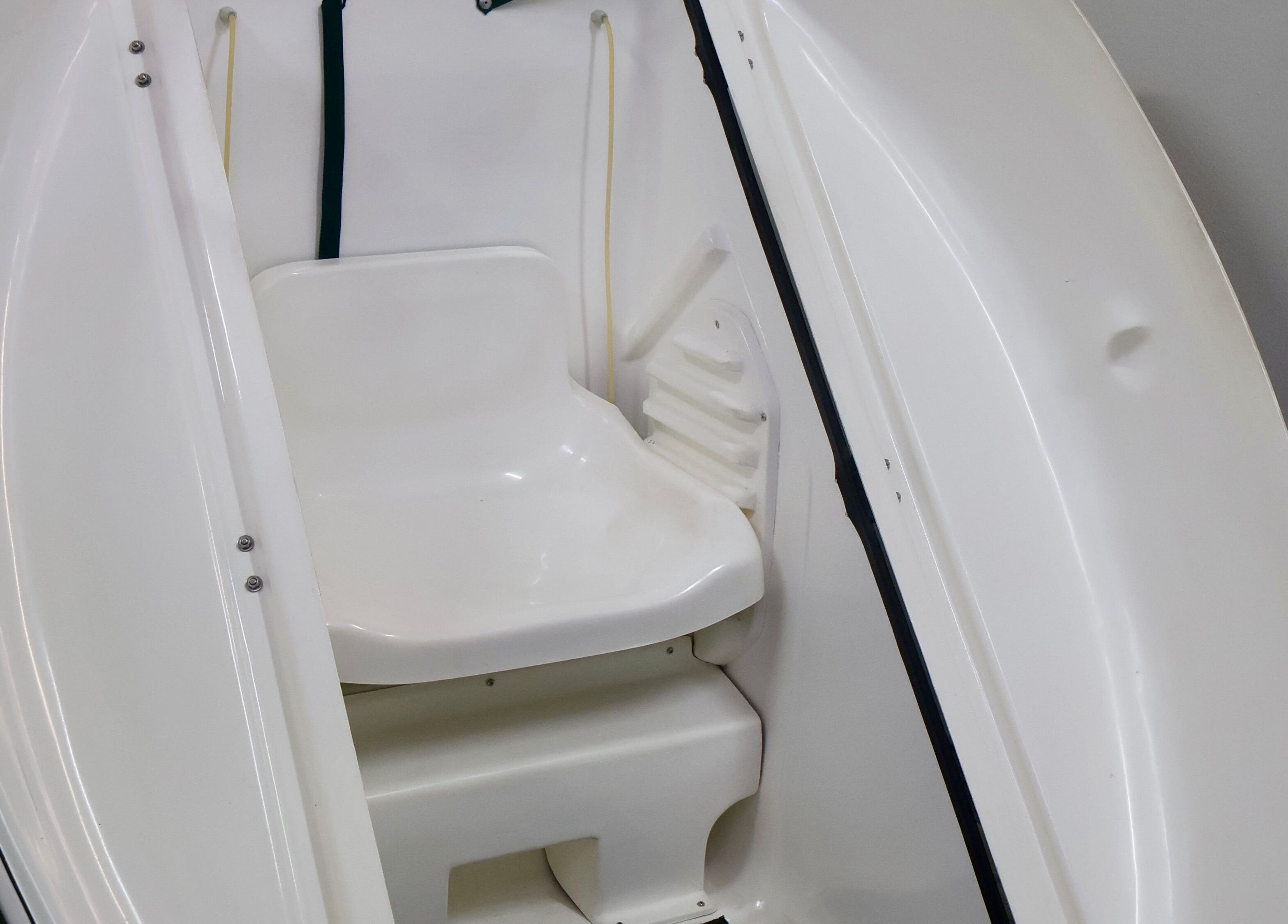 Relaxing float pod at Ayla Glow Bar in Boksburg, Gauteng, ZA offering tranquility and wellness.