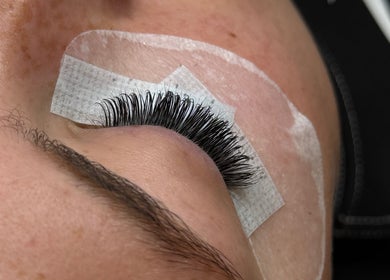 Close-up of eyelash extensions at @kas.didmylash, Roy, Utah, US.