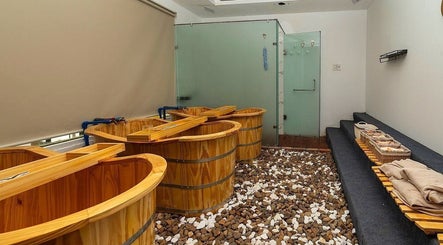 Chun Hyang Spa 춘향 스파 春香 按摩店 image 2