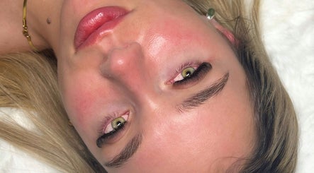 Close-up of eyelash extensions at Lash Artistry by Mikayla, Melbourne, Victoria, AU. Stunning and detailed.