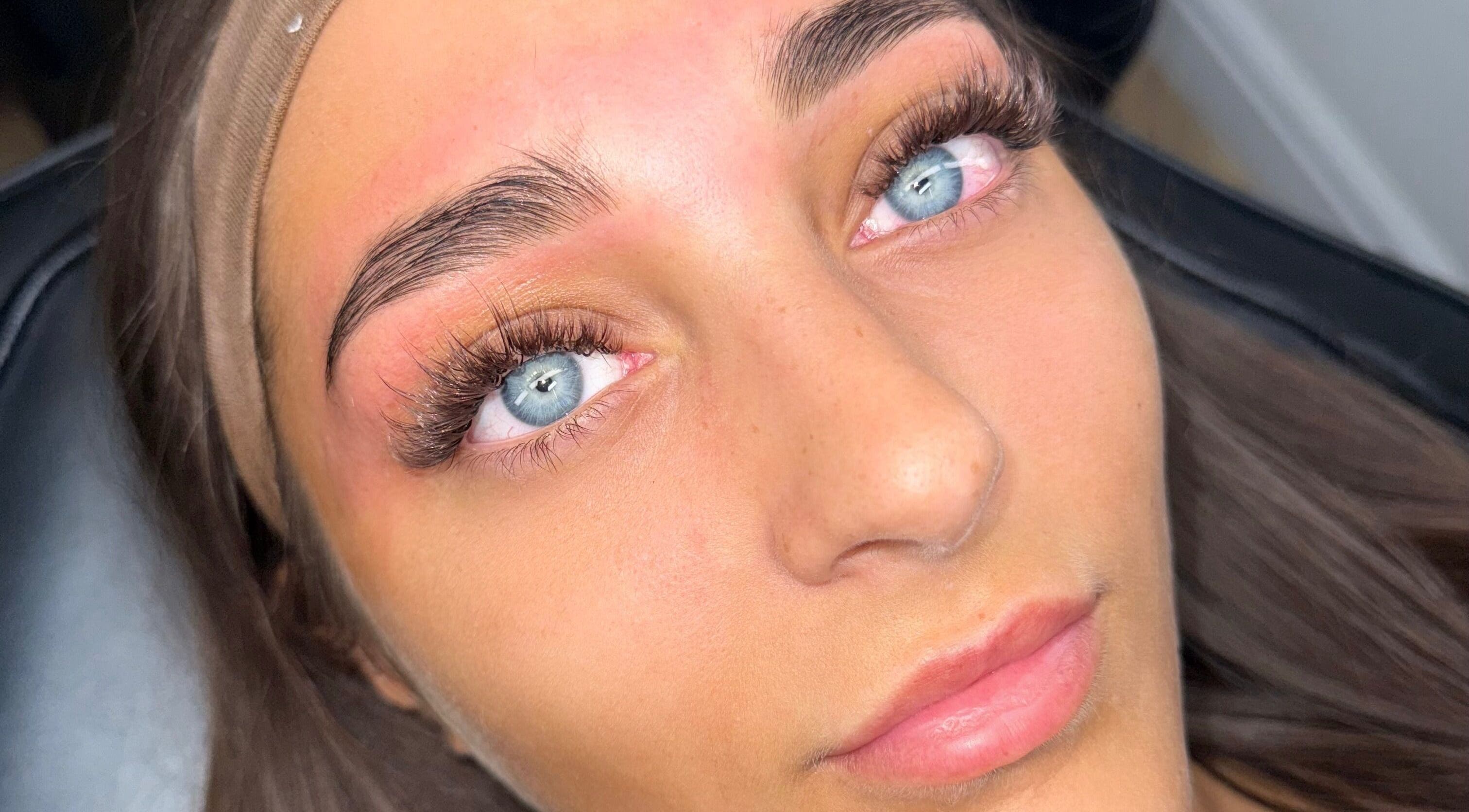 Close-up of lash extensions at Extendedbyg in Doncaster, England, GB. Highlighting expert beauty services.