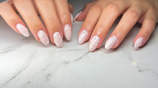 Youmi Nails