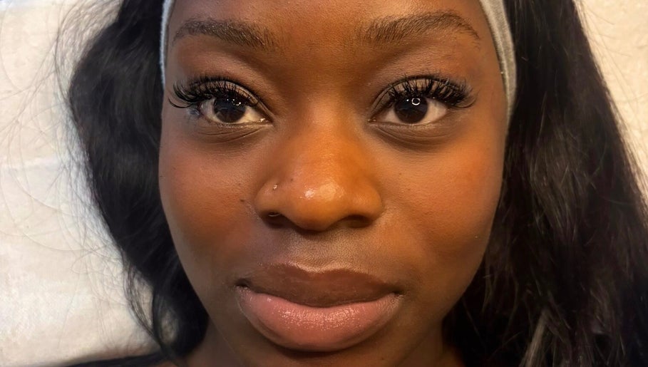 Eden Lashes image 1