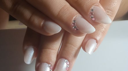 SuNails image 2