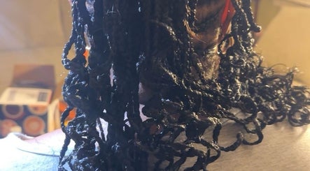 Dee’s Braids image 2