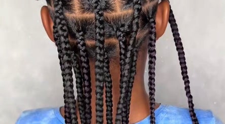 Dee’s Braids image 3