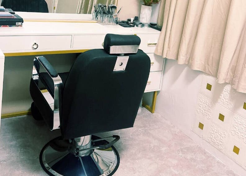 Elegant salon chair and vanity at Riviea Beauty Salon, Wan Chai, Hong Kong Island, HK.