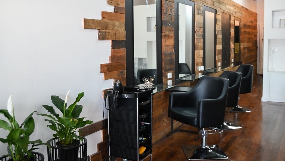 Zina Hair Studio image 1