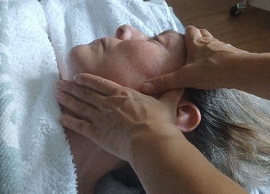 Relaxing facial massage at Facial Massage Aigul, Northampton, England, GB, enhancing tranquility and wellness.