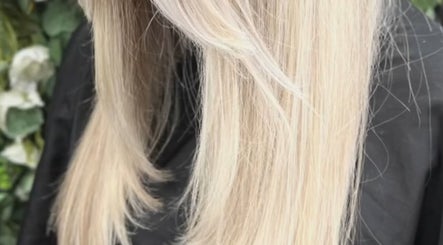 Elite hair salon
