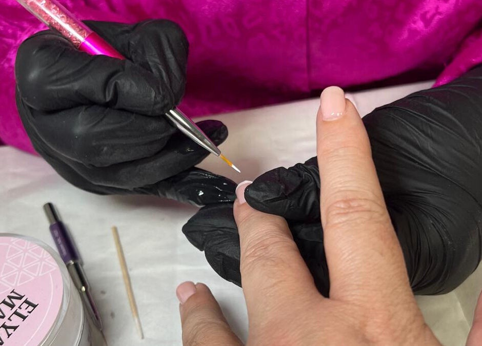 Détail d'une manucure chez Rosezesté, Montaigu-vendée, Pays De La Loire, FR.