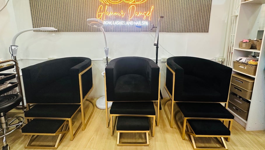 Εικόνα Glamor Damsel Salon and Spa 1