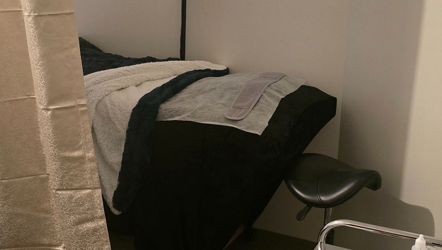 Brow & Glow Studio imej 1