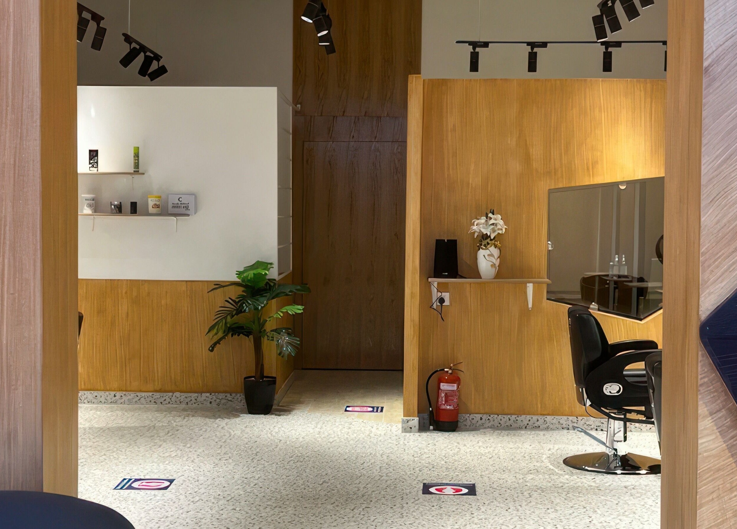 الداخل الأنيق لمتجر 4D Barbershop في الرياض، منطقة الرياض، المملكة العربية السعودية.