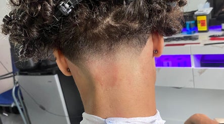 NandoCutzz Barbershop💈 – obraz 2