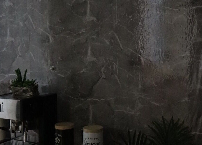 Máquina de café moderna na Catarina Rocha Estética, Braga, Braga, PT, em ambiente sofisticado.