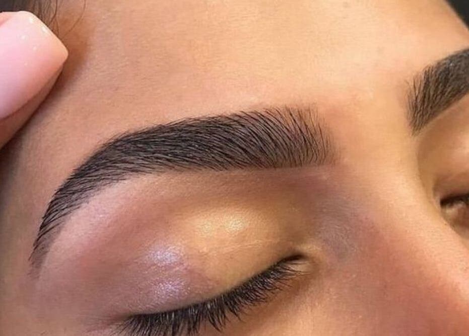 Expert eyebrow grooming at 107 Putney High Street SW15 1SS, London, England, GB for a polished look.