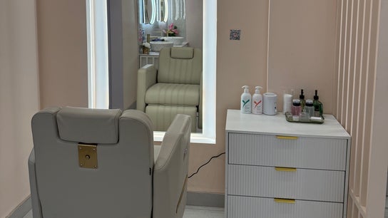 107 Putney high street SW15 1SS