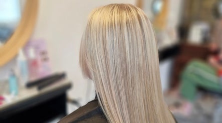 Fresh blonde hairstyle at Hairbyanna, Limerick, County Clare, IE. Perfect shine and styling in a chic setting.