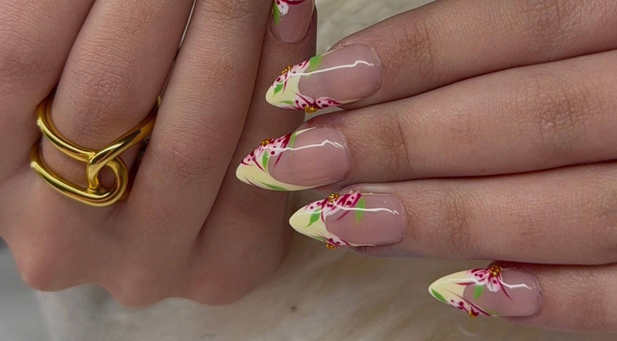 Floral nail art at Gloss Nails (Leila Tunno), Windsor Gardens, South Australia, AU. Intricate designs on manicured nails.