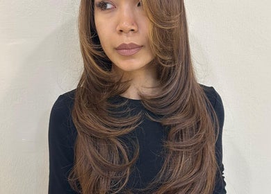 Person with sleek, layered hair at He Veux Hairstudio HAIR | NAIL | LASH, Wilayah Persekutuan, Wilayah Persekutuan, MY.