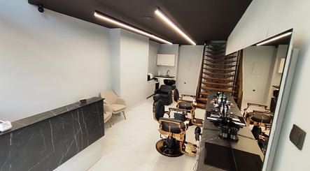 King's Throne Barbershop Kavala