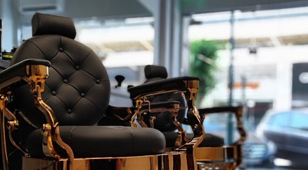 King's Throne Barbershop Kavala