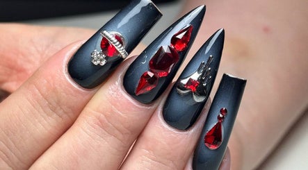 Phoenix Nail Artistry