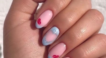 Gels By Lauren image 2