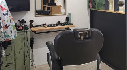 L'ATELIER DE CLEM BARBERSHOP