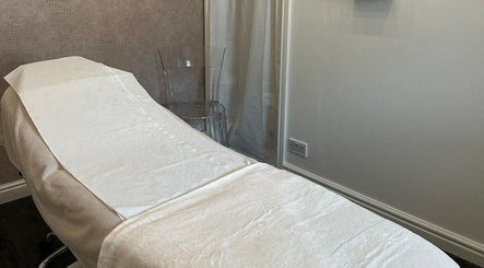 La Belle Nails and Beauty image 2
