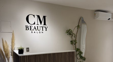 Recepción de CMBeauty con decoración elegante en La Reina, Región Metropolitana, CL.