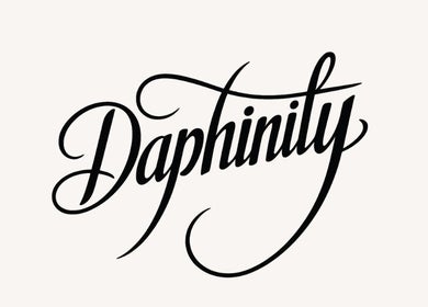 Logo élégant de Daphinity à Serris, Île-de-France, FR offrant des services de beauté et bien-être.