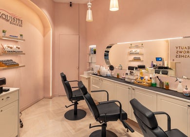 Exquisite Brows Eastgardens salon interior in Eastgardens, New South Wales, AU showcasing modern beauty chairs.