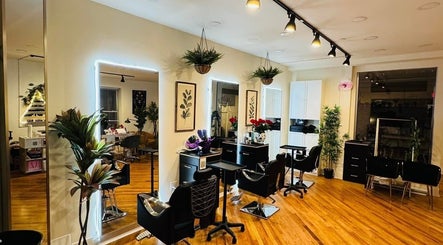 Iri's Beauty Salon, bilde 2