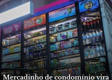 Entrada iluminada da loja GendoNEO em São Paulo, São Paulo, BR, exibindo produtos do mercadinho local.