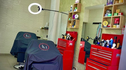 Level up barber studio