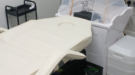 Luxurious treatment bed at Solace Head Spa, Llandudno, Wales, GB, offering premium relaxation.