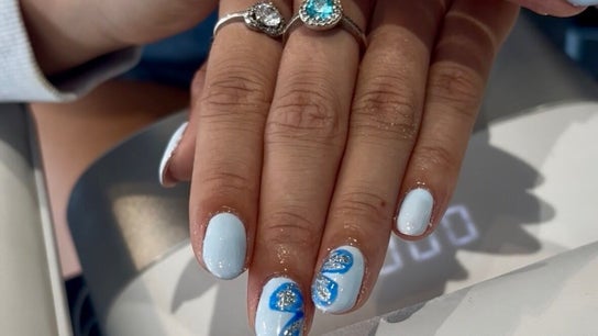 RW Nails