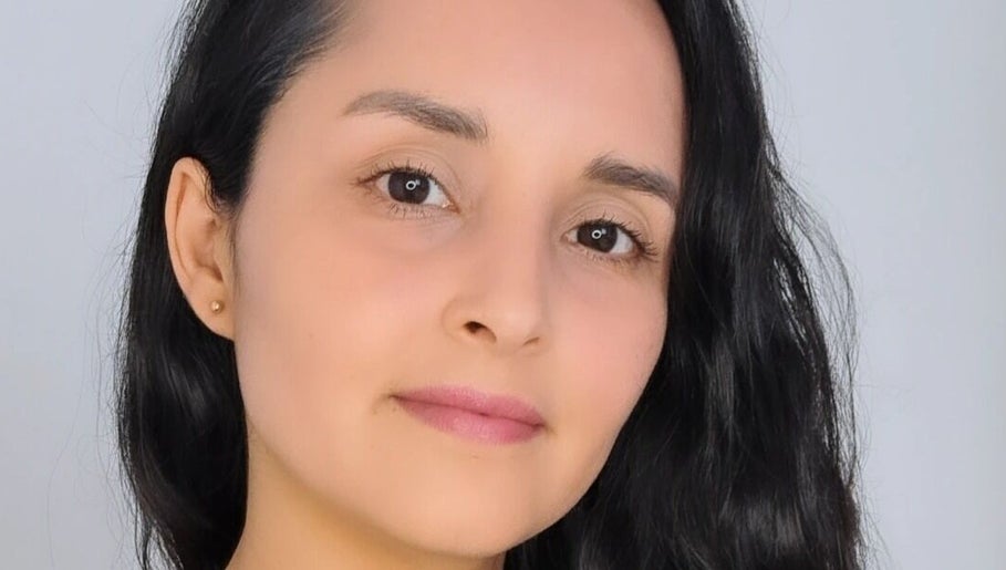 Aillyne Arce – Cosmetóloga Profesional image 1