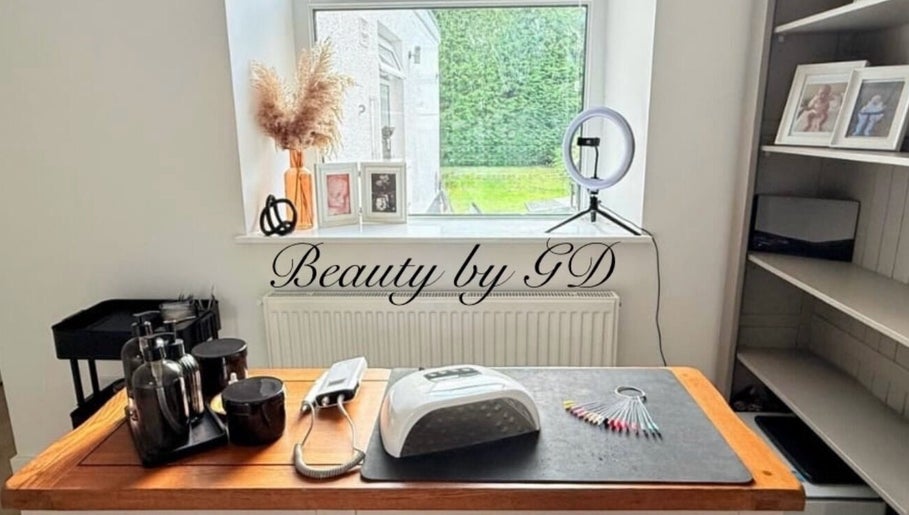 Beauty by GD image 1