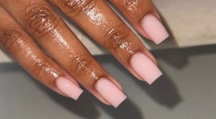 Maynailhouse