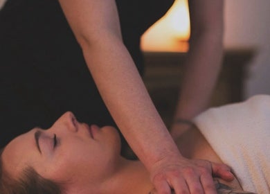 Relaxing massage at TT-Key Massage Haven in El Paso, Texas, US, showcasing tranquility and expert care.
