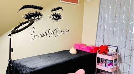 Maison De Beauté