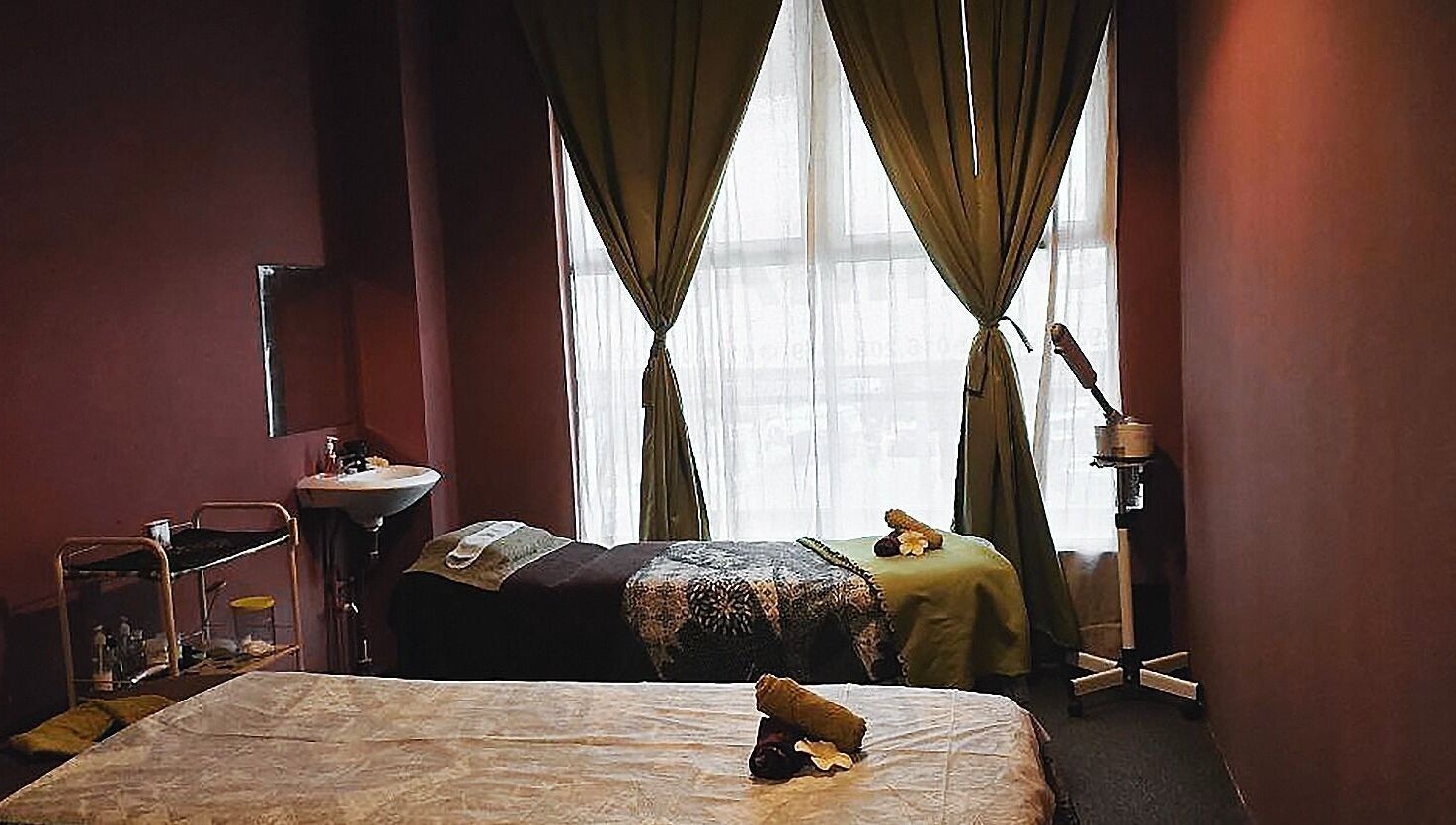 Serene treatment room at Yoyoy Kamphora Spa at Taman Melawati, Kuala Lumpur, ready for a peaceful experience.