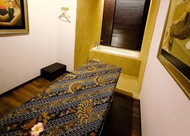 Cozy spa room at Yoyoy Kamphora Spa @ The Light Hotel Penang, Seberang Jaya, Pulau Pinang, MY.