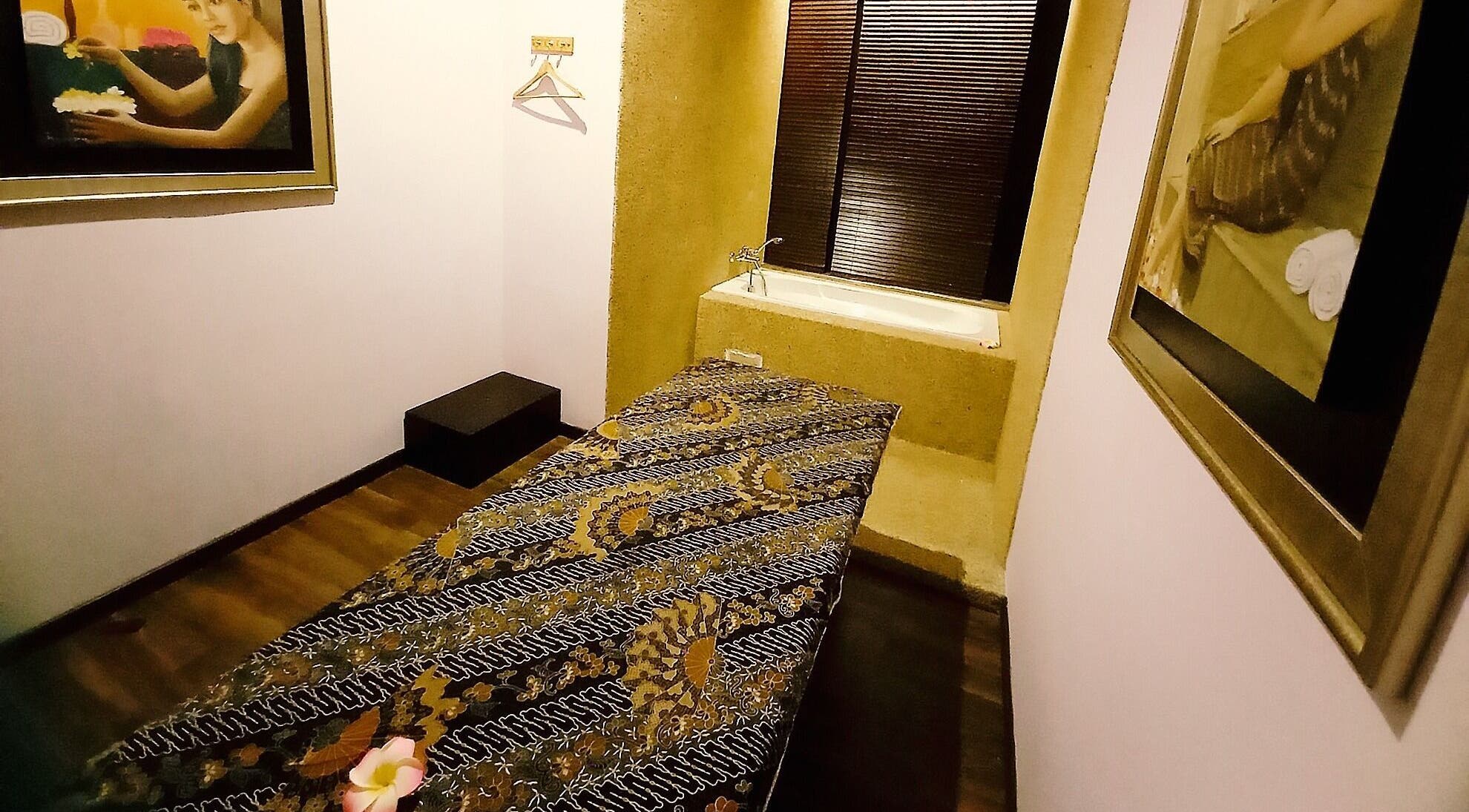 Cozy spa room at Yoyoy Kamphora Spa @ The Light Hotel Penang, Seberang Jaya, Pulau Pinang, MY.