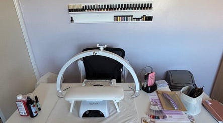 Immagine 3, EHC_Nails
